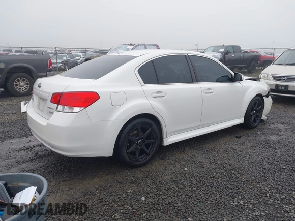 2014 Subaru Legacy Limited z VIN 4S3BMBL6XE3023395, wystawiony jako IAAI lot #41336584 z przebiegiem 112 898 mil mil oraz . Historia ofert i sprzedaży dostępna na DreamBid. Obrazek 4.