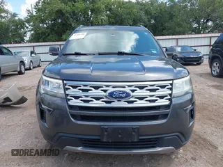 2018 Ford Explorer XLT z VIN 1FM5K7D8XJGC53906, wystawiony jako IAAI lot #42381320 z przebiegiem 142 782 mil mil oraz . Historia ofert i sprzedaży dostępna na DreamBid. Obrazek 12.