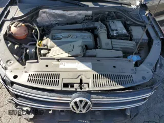 2017 Volkswagen Tiguan S z VIN WVGAV7AX6HK012370, wystawiony jako Copart lot #78956614 z przebiegiem 131 833 mil mil oraz Czysty tytuł • Clean title. Historia ofert i sprzedaży dostępna na DreamBid. Obrazek 12.