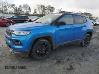 2022 Jeep Compass Altitude with VIN 3C4NJDBB4NT226402, listed as a Copart auction lot 79395314 with 10,981 mi miles and Salvage Title. Bid and sale history available at carsss.com. Image 1.