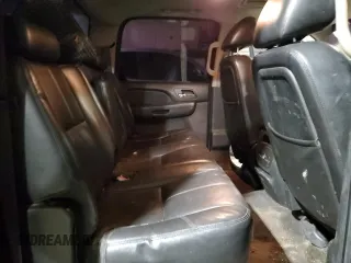 2012 GMC Sierra 2500HD SLT z VIN 1GT121C8XCF154111, wystawiony jako Copart lot #87094784 z przebiegiem 275 810 mil mil oraz Szkoda całkowita • Salvage title. Historia ofert i sprzedaży dostępna na DreamBid. Obrazek 10.