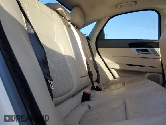 2016 Jaguar XF 35t Prestige with VIN SAJBE4BV5GCY17842, listed as a Copart auction lot 87974205 with 136,278 mi miles and Clean Title. Bid and sale history available at carsss.com. Image 10.