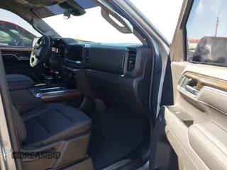 2025 Chevrolet Silverado 1500 with VIN 2GCUKEED4S1136269, listed as a IAAI auction lot 41825031 with 2,890 mi miles and . Bid and sale history available at DreamBid. Image 5.