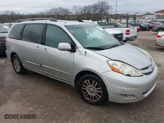 2010 Toyota Sienna XLE with VIN 5TDYK4CC0AS306284, listed as a IAAI auction lot 41736735 with 323,886 mi miles. Bid and sale history available at carsss.com. Image 1.