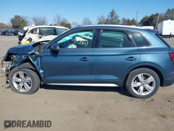 2018 Audi Q5 Premium with VIN WA1ANAFY3J2010479, listed as a IAAI auction lot 41770107 with 52,997 mi miles. Bid and sale history available at carsss.com. Image 15.