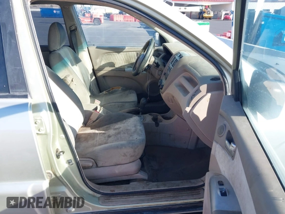 2005 Kia Sportage LX with VIN KNDJE723957066325, listed as a IAAI auction lot 41408266 with 225,570 mi miles and . Bid and sale history available at carsss.com. Image 5.