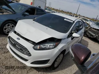 2018 Ford Fiesta S z VIN 3FADP4AJ7JM112245, wystawiony jako Copart lot #55978145 z przebiegiem 80 844 mil mil oraz Szkoda całkowita • Salvage title. Historia ofert i sprzedaży dostępna na DreamBid. Obrazek 1.