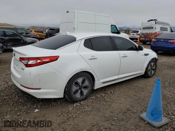 2013 Kia Optima LX with VIN KNAGM4AD9D5047397, listed as a Copart auction lot 82357124 with 156,852 mi miles and Salvage Title. Bid and sale history available at carsss.com. Image 3.