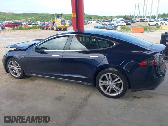 2014 Tesla Model S 60 с VIN 5YJSA1H16EFP32246, выставлен на аукционе IAAI как лот 42611659 с пробегом 156 459 миль миль и . История ставок и продаж доступна на DreamBid. Изображение 15.