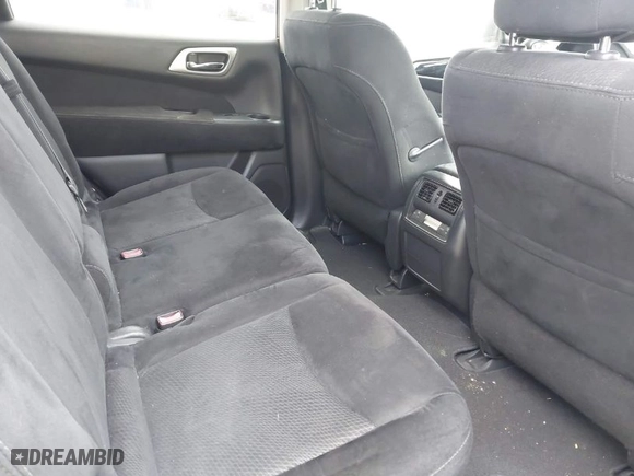 2014 Nissan Pathfinder SV with VIN 5N1AR2MN7EC735328, listed as a IAAI auction lot 42036102 with 173,774 mi miles. Bid and sale history available at carsss.com. Image 8.