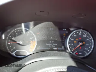 2017 Jeep Renegade Limited with VIN ZACCJBDB2HPE48490, listed as a Copart auction lot 52027175 with 41,519 mi miles and Salvage title. Bid and sale history available at DreamBid. Image 9.