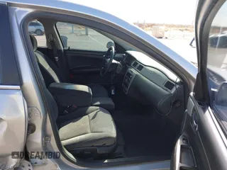 2008 Chevrolet Impala with VIN 2G1WS583X81235160, listed as a IAAI auction lot 41572405 with 158,822 mi miles and . Bid and sale history available at DreamBid. Image 5.