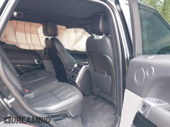 2020 Land Rover Range Rover Sport HST z VIN SALWS2RU7LA748953, wystawiony jako IAAI lot #42222356 z przebiegiem 63 325 mil mil oraz . Historia ofert i sprzedaży dostępna na DreamBid. Obrazek 8.