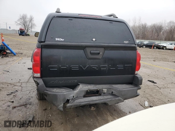 2004 Chevrolet Avalanche LS with VIN 3GNGK22G14G308771, listed as a Copart auction lot 86562484 with 289,294 mi miles and Salvage Title. Bid and sale history available at DreamBid. Image 6.