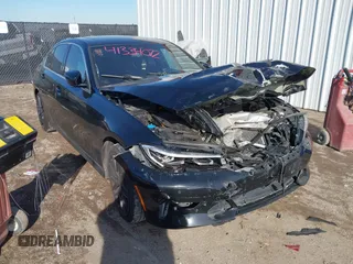 2019 BMW 3 Series 330i z VIN 3MW5R1J50K8A04177, wystawiony jako IAAI lot #41334072 z przebiegiem 46 853 mil mil oraz . Historia ofert i sprzedaży dostępna na DreamBid. Obrazek 1.
