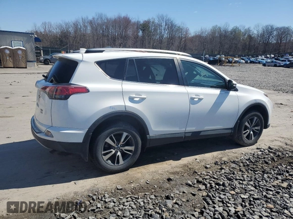 2018 Toyota RAV4 XLE with VIN 2T3RFREV8JW750032, listed as a Copart auction lot 53676475 with Not Provided miles and Salvage Title. Bid and sale history available at DreamBid. Image 3.