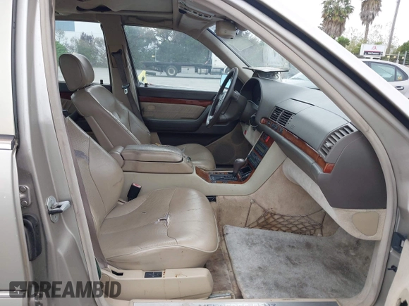 1997 Mercedes-Benz S-Class with VIN WDBGA32G1VA349367, listed as a IAAI auction lot 42079132 with 383,250 mi miles. Bid and sale history available at carsss.com. Image 5.