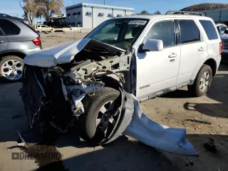 2008 Ford Escape Limited with VIN 1FMCU94108KB77605, listed as a Copart auction lot 81551494 with 149,781 mi miles and Salvage title. Bid and sale history available at DreamBid. Image 1.