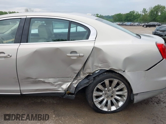 2009 Lincoln MKS with VIN 1LNHM93R79G620964, listed as a IAAI auction lot 42385061 with 107,087 mi miles and . Bid and sale history available at DreamBid. Image 6.