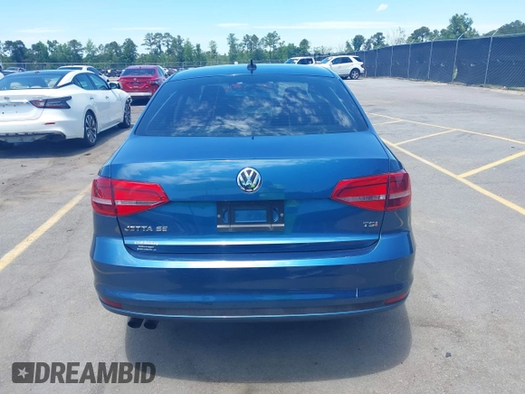2015 Volkswagen Jetta SE с VIN 3VWD07AJXFM285827, выставлен на аукционе IAAI как лот 42325223 с пробегом 148 225 миль миль и . История ставок и продаж доступна на DreamBid. Изображение 17.
