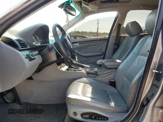 2004 BMW 3 Series 330i with VIN WBAEV534X4KM36171, listed as a Copart auction lot 70062864 with 0 mi miles and Non Repairable. Bid and sale history available at carsss.com. Image 7.