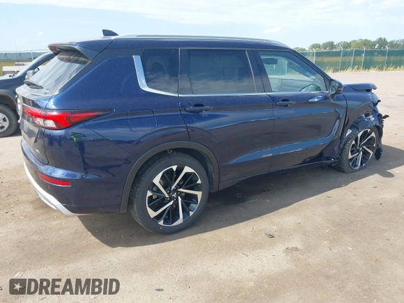 2024 Mitsubishi Outlander SEL z VIN JA4J4WA88RZ018247, wystawiony jako IAAI lot #40377423 z przebiegiem 9 558 mil mil oraz . Historia ofert i sprzedaży dostępna na DreamBid. Obrazek 4.