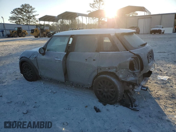 2022 MINI Hardtop 4 Door Cooper z VIN WMW33DK03N2R06435, wystawiony jako Copart lot #42131665 z przebiegiem 29 690 mil mil oraz Szkoda całkowita • Salvage title. Historia ofert i sprzedaży dostępna na DreamBid. Obrazek 2.