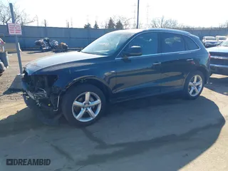 2017 Audi Q5 Premium Plus with VIN WA1M2AFP2HA030476, listed as a IAAI auction lot 41646804 with 73,111 mi miles. Bid and sale history available at carsss.com. Image 18.