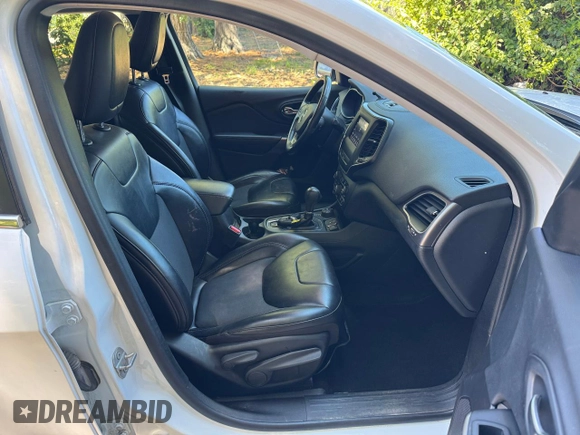 2019 Jeep Cherokee Latitude Plus with VIN 1C4PJMLB9KD342008, listed as a Copart auction lot 66035525 with 139,020 mi miles and Clean title. Bid and sale history available at DreamBid. Image 5.