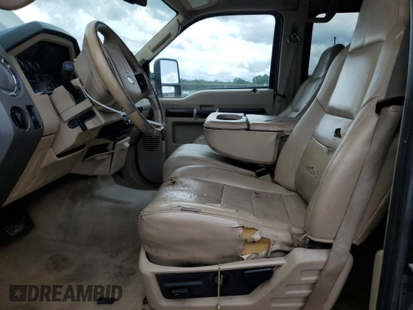 2008 Ford F-350 XL z VIN 1FTWW31R58ED09954, wystawiony jako Copart lot #60859105 z przebiegiem 248 436 mil mil oraz Czysty tytuł • Clean title. Historia ofert i sprzedaży dostępna na DreamBid. Obrazek 7.