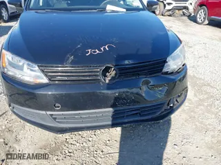 2014 Volkswagen Jetta Sedan SE with VIN 3VWD07AJ8EM370213, listed as a IAAI auction lot 41460059 with 102,448 mi miles. Bid and sale history available at carsss.com. Image 6.