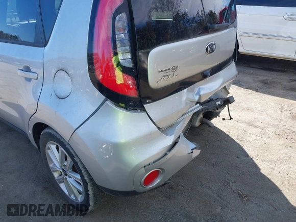 2018 Kia Soul + with VIN KNDJP3A59J7607163, listed as a IAAI auction lot 41689882 with 39,451 mi miles. Bid and sale history available at carsss.com. Image 17.