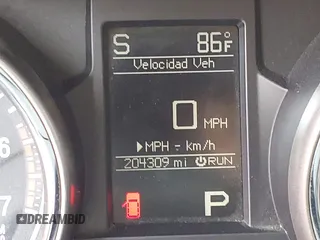 2013 Jeep Grand Cherokee Overland with VIN 1C4RJECT2DC588124, listed as a IAAI auction lot 42142573 with 204,309 mi miles and . Bid and sale history available at DreamBid. Image 15.