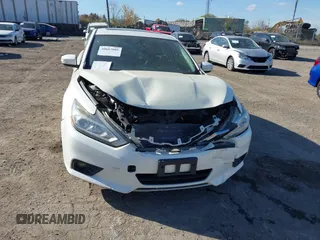 2016 Nissan Altima 2.5 S with VIN 1N4AL3AP9GC126848, listed as a IAAI auction lot 40687085 with 93,044 mi miles. Bid and sale history available at carsss.com. Image 6.