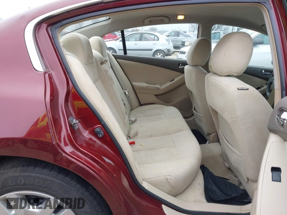 2010 Nissan Altima S with VIN 1N4AL2AP1AC156556, listed as a IAAI auction lot 41962025 with 85,352 mi miles and . Bid and sale history available at carsss.com. Image 8.