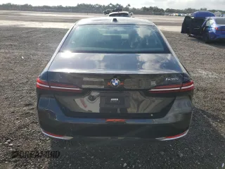 2024 BMW 5 Series 530i with VIN WBA43FJ03RCP86217, listed as a Copart auction lot 46817445 with 27,562 mi miles and Salvage Title. Bid and sale history available at carsss.com. Image 6.
