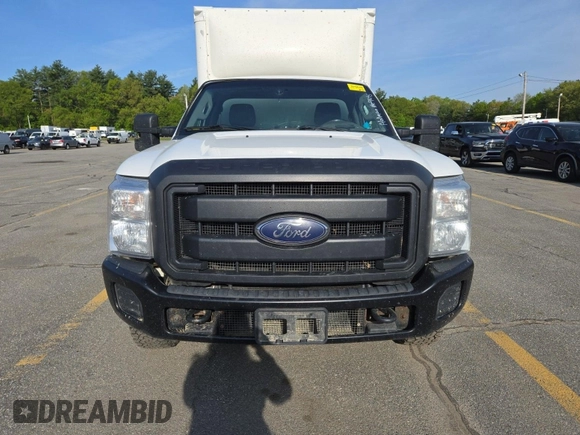 2015 Ford F-250 XL z VIN 1FDBF2B69FED21577, wystawiony jako IAAI lot #42501116 z przebiegiem 478 051 mil mil oraz . Historia ofert i sprzedaży dostępna na DreamBid. Obrazek 23.