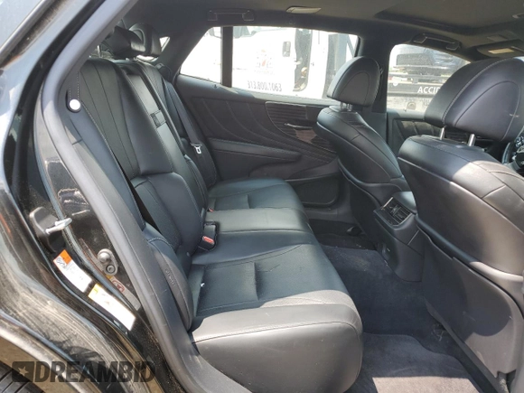2019 Lexus LS 500 with VIN JTHC51FF2K5006080, listed as a Copart auction lot 59752395 with 21,085 mi miles and Clean title. Bid and sale history available at DreamBid. Image 10.