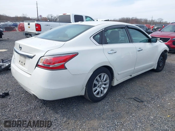 2015 Nissan Altima 2.5 S with VIN 1N4AL3APXFC212782, listed as a IAAI auction lot 41838104 with 109,010 mi miles. Bid and sale history available at carsss.com. Image 4.