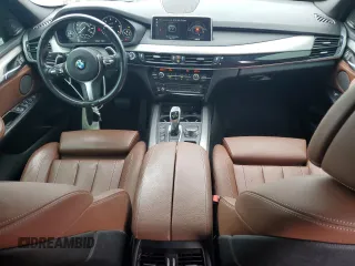 2018 BMW X5 xDrive35d z VIN 5UXKS4C56J0Y18530, wystawiony jako Copart lot #56540195 z przebiegiem 129 250 mil mil oraz Czysty tytuł • Clean title. Historia ofert i sprzedaży dostępna na DreamBid. Obrazek 8.