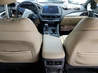 2024 Cadillac CT5 Luxury z VIN 1G6DM5RK9R0107524, wystawiony jako Copart lot #55196684 z przebiegiem 15 746 mil mil oraz Szkoda całkowita • Salvage title. Historia ofert i sprzedaży dostępna na DreamBid. Obrazek 8.