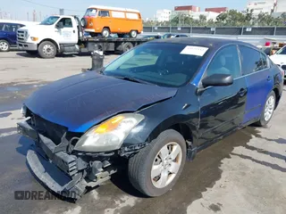 2007 Nissan Altima 2.5 with VIN 1N4AL21E57N429557, listed as a IAAI auction lot 41621114 with 173,525 mi miles. Bid and sale history available at carsss.com. Image 6.