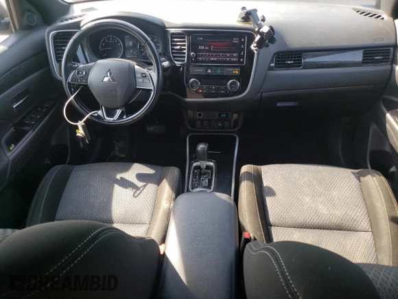 2018 Mitsubishi Outlander ES with VIN JA4AZ3A34JZ025866, listed as a Copart auction lot 61529555 with 144,041 mi miles and Salvage title. Bid and sale history available at DreamBid. Image 8.