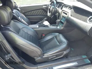 2013 Ford Mustang V6 with VIN 1ZVBP8AM9D5220487, listed as a IAAI auction lot 42189571 with 132,388 mi miles and . Bid and sale history available at DreamBid. Image 5.