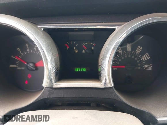 2007 Ford Mustang Deluxe with VIN 1ZVFT80NX75361371, listed as a IAAI auction lot 41981862 with 137,170 mi miles. Bid and sale history available at carsss.com. Image 7.