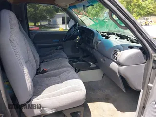 1999 Dodge 1500 z VIN 1B7HC16Y0XS201005, wystawiony jako IAAI lot #42373300 z przebiegiem Nie podano mil oraz . Historia ofert i sprzedaży dostępna na DreamBid. Obrazek 5.