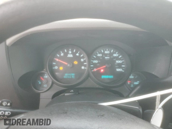 2009 Chevrolet Silverado 1500 Work Truck with VIN 1GCEC14X29Z236202, listed as a Copart auction lot 73400474 with 331,560 mi miles and Salvage Title. Bid and sale history available at DreamBid. Image 9.