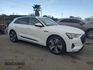 2023 Audi e-tron Premium Plus с VIN WA1LAAGE9PB025201, выставлен на аукционе Copart как лот 50419185 с пробегом 20 102 миль миль и Списание • Salvage title. История ставок и продаж доступна на DreamBid. Изображение 4.