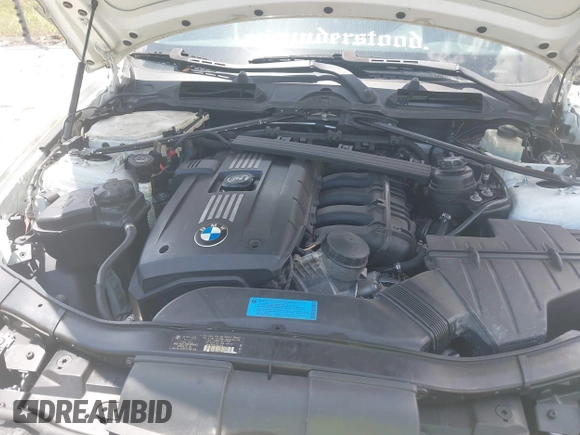 2006 BMW 3 Series 325i with VIN WBAVB13586KR64000, listed as a IAAI auction lot 42185081 with 160,589 mi miles. Bid and sale history available at carsss.com. Image 10.