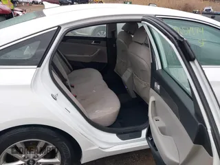 2016 Hyundai Sonata SE with VIN 5NPE24AF2GH351953, listed as a IAAI auction lot 41658674 with 126,126 mi miles and . Bid and sale history available at carsss.com. Image 8.